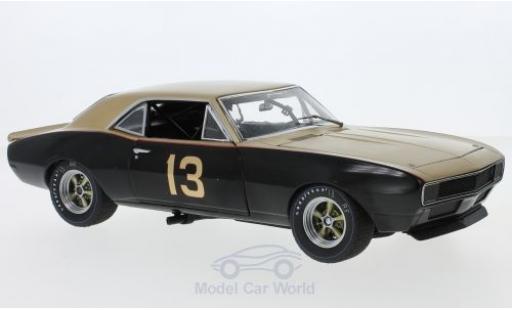 Diecast model cars Chevrolet Camaro course Smokey Yunicks 1967 Bonneville Record Holder 1/43 GMP