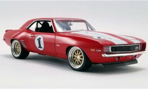 Diecast model cars Chevrolet Camaro Z28 Z/28 Tuning red/white Big Red 1969 No.1 1/18 GMP