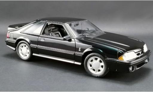 Diecast model cars Ford Mustang Cobra black 1993 1/18 GMP
