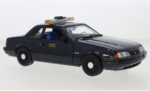 Diecast model cars Ford Mustang SSP 5.0 U.S. Air Force 1988 1/18 GMP