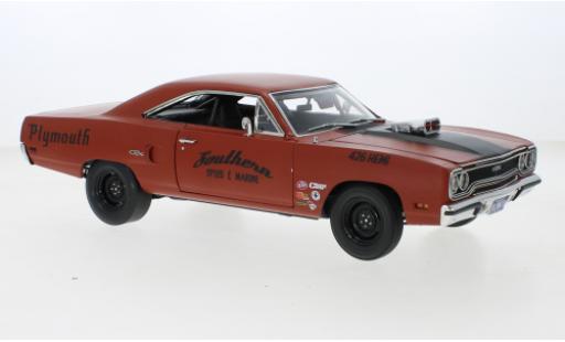 Diecast model cars Plymouth GTX 1970 Southern Speed and Marine 1/18 GMP