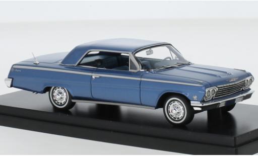 Diecast model cars Chevrolet Impala SS Hardtop metallise blue 1962 1/43 Goldvarg Collections