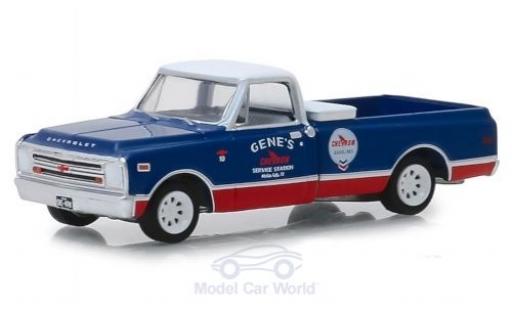 Diecast model cars Chevrolet C-10 Pickup Genes Chevron Service Station 1968 1/64 Greenlight