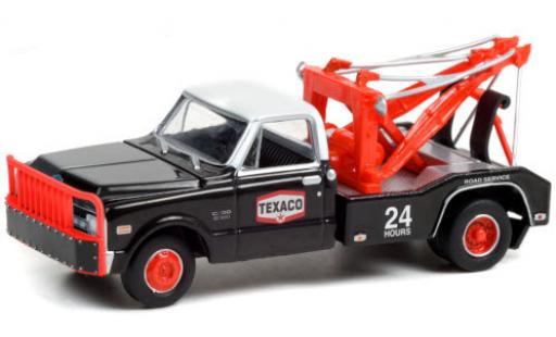 Diecast model cars Chevrolet C-30 wrecker Dually Texaco - 24 Hours Road Service 1970 1/64 Greenlight
