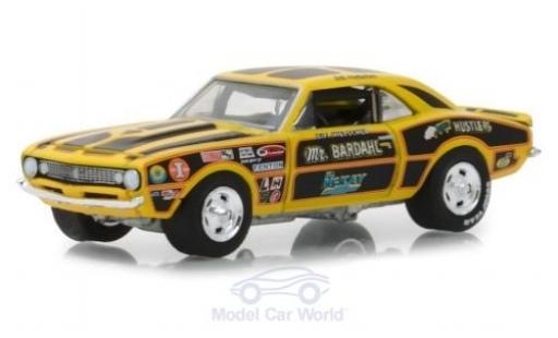 Diecast model cars Chevrolet Camaro Coupe 1967 Mr.Bardahl 1/64 Greenlight