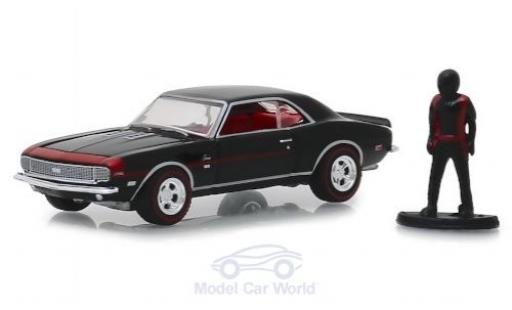 Diecast model cars Chevrolet Camaro RS -SS black 1968 with Figur 1/64 Greenlight
