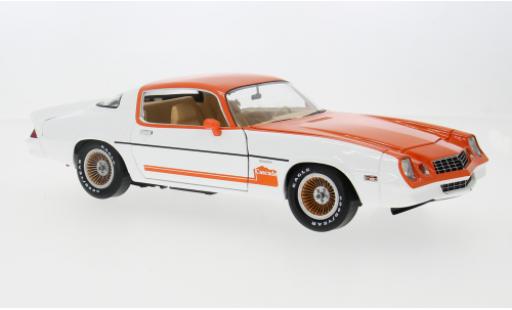 Diecast model cars Chevrolet Camaro Coupe white/orange 1979 1/18 Greenlight