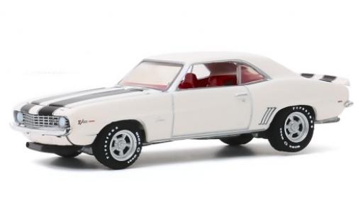 Diecast model cars Chevrolet Camaro Z28 Z/28 white/black 1969 1/64 Greenlight