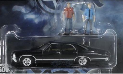 Diecast model cars Chevrolet Impala Sedan Sport black Supernatural 1967 with Figuren 1/64 Greenlight
