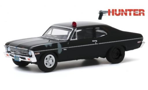 Diecast model cars Chevrolet Nova Coupe matt-black 1969 Hunter (TV Serie) avec traces d 1/64 Greenlight