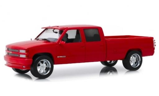Diecast model cars Chevrolet Silverado pickup 3500 Crew Cab Custom red 1997 1/18 Greenlight