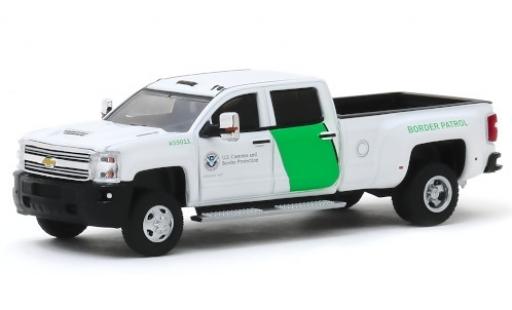 Diecast model cars Chevrolet Silverado police 3500HD U.S. Border Patrol 2018 1/64 Greenlight
