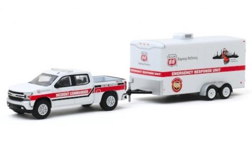 Diecast model cars Chevrolet Silverado pickup Phillips 66 Emergency Response Unit 2019 avec Zweiachsanh&Atilde;&curren;nger 1/64 Greenlight