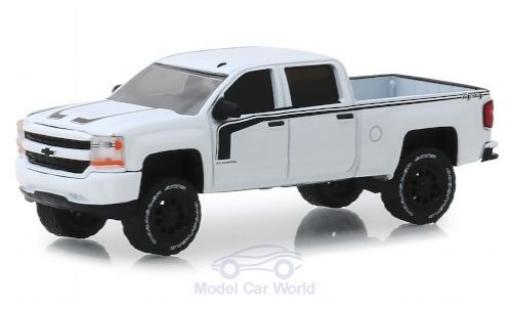 Diecast model cars Chevrolet Silverado pickup Rally 2 white/black 2017 1/64 Greenlight