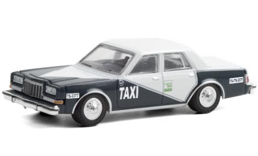 Diecast model cars Dodge Diplomat Taxi 1984 Tijuana Mexiko 1/64 Greenlight