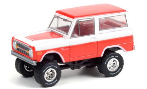 Diecast model cars Ford Bronco Custom SUV red/white 2015 1/64 Greenlight