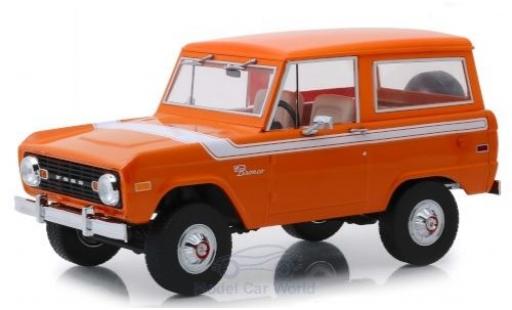 Diecast model cars Ford Bronco Wagon Special Decor orange/white 1977 1/18 Greenlight