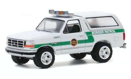 Diecast model cars Ford Bronco Custom U.S. Customs and Border Protection 1993 Border Patrol 1/64 Greenlight
