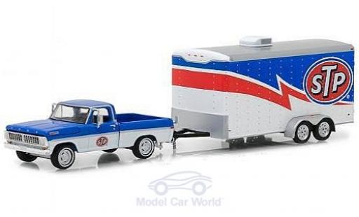 Diecast model cars Ford F-100 Pickup 00 STP 1970 with closedem Autoanh&Atilde;&curren;nger 1/64 Greenlight