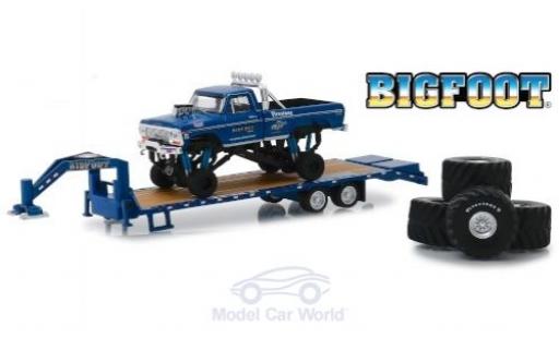 Diecast model cars Ford F-250 Monster Truck Bigfoot 1974 with Gooseneck Trailer and Tires 1/64 Greenlight
