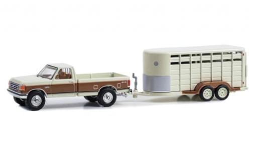 Diecast model cars Ford F-250 Lariat XLT white/brown 1991 1/64 Greenlight