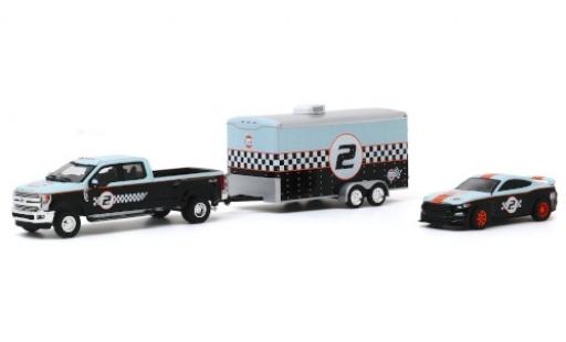 Diecast model cars Ford F-350 Lariat Gulf 2019 avec Remorque porte-voiture et Shelby GT350R No.2 1/64 Greenlight
