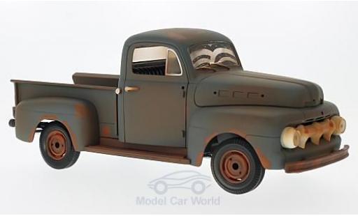 Diecast model cars Ford F1 Pickup Pick-Up Forrest Gump gealtert 1/18 Greenlight