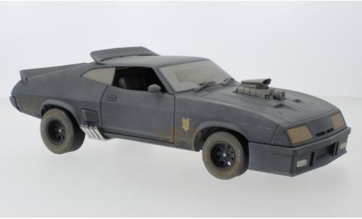 Diecast model cars Ford Falcon Interceptor XB RHD Mad Max - Last of the V8 Interceptors 1973 avec Verwitterungseffekt 1/18 Greenlight