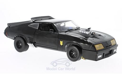 Diecast model cars Ford Falcon Interceptor XB black RHD The Last of the V8 Interceptors Madmax 1973 1/18 Greenlight