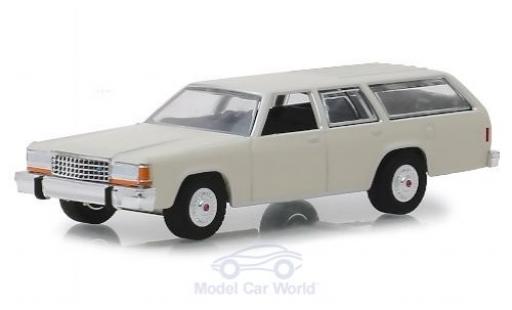 Diecast model cars Ford LTD Crown Victoria Wagon beige 1984 1/64 Greenlight