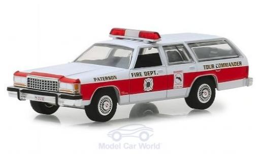 Diecast model cars Ford LTD Crown Victoria Wagon Paterson Fire Department 1985 1/64 Greenlight