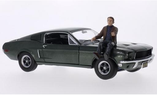 Diecast model cars Ford Mustang Bullitt GT metallic green 1968 avec Steve McQueen figurine 1/18 Greenlight