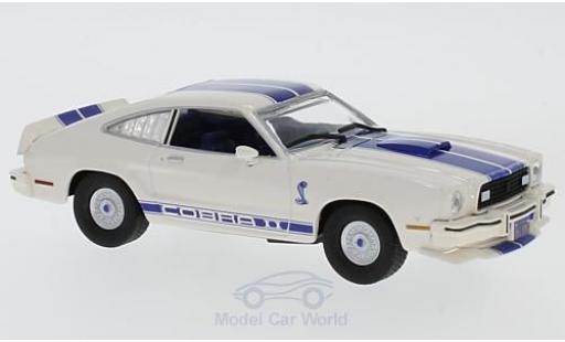 Diecast model cars Ford Mustang Cobra II beige/blue Charlies Angels 1976 1/43 Greenlight