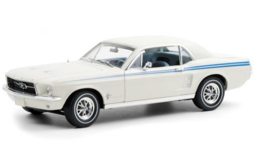 Diecast model cars Ford Mustang Pace Car Indy Pacesetter Special white/blue 1967 1/18 Greenlight