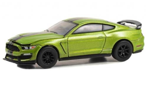 Diecast model cars Ford Mustang Shelby GT350 Ford Mustang R metallise green 2020 1/64 Greenlight