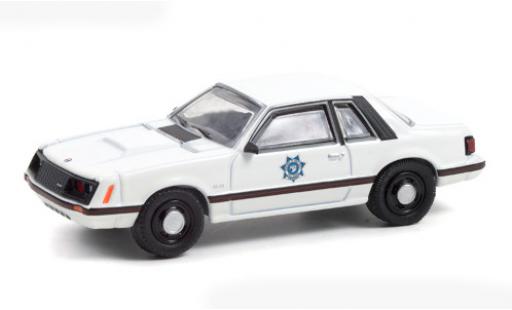 Diecast model cars Ford Mustang SSP white/Dekor Arizone Department of Public Safety 1982 1/64 Greenlight