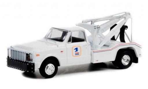 Diecast model cars Chevrolet C-30 wrecker Abschleppwagen USPS 1968 1/64 Greenlight