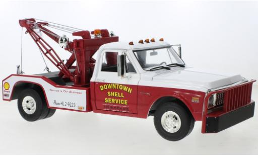 Diecast model cars Chevrolet C-30 wrecker Dually Downtown S Service 1972 1/18 Greenlight