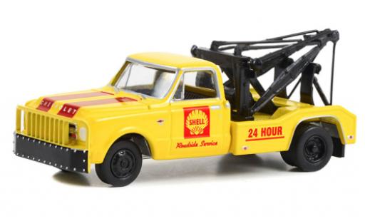Diecast model cars Chevrolet C-30 wrecker Dually S 1967 1/64 Greenlight