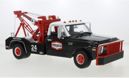 Diecast model cars Chevrolet C-30 wrecker Dually Texaco - 24 Hours Road Service 1970 1/18 Greenlight