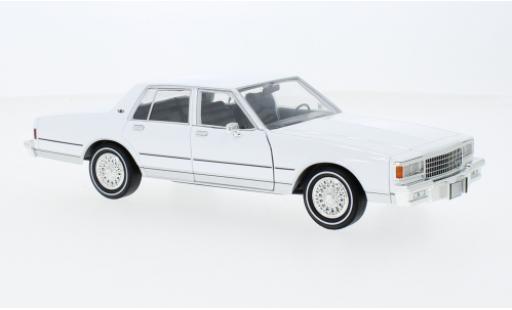 Diecast model cars Chevrolet Caprice Classic Sedan white The A-Team 1980 1/24 Greenlight