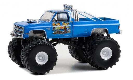 Diecast model cars Chevrolet Silverado pickup C-10 Bear pie III 1985 1/64 Greenlight