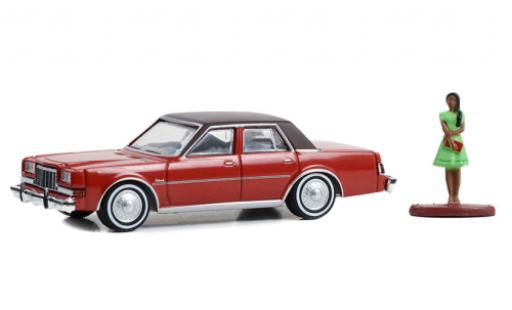 Diecast model cars Dodge Diplomat Berline red/brun 1983 1/64 Greenlight