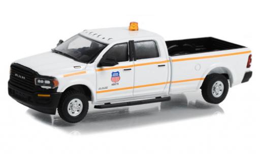 Diecast model cars Dodge RAM pickup 2500 Union Pacific Railroad 2022 1/64 Greenlight