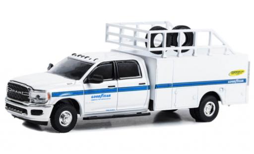 Diecast model cars Dodge RAM pickup Dodge 500 Dually Tire Service Truck Goodyear 2021 1/64 Greenlight