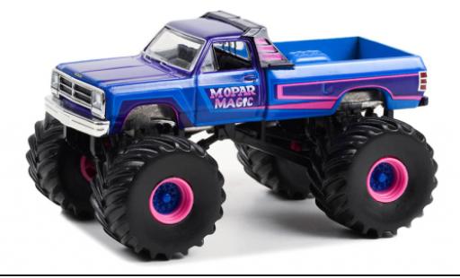 Diecast model cars Dodge RAM pickup W350 Mopar Magic 1983 1/64 Greenlight