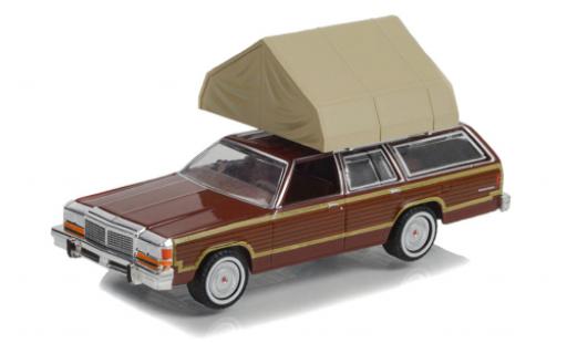 Diecast model cars Ford LTD Country Squire red 1979 1/64 Greenlight