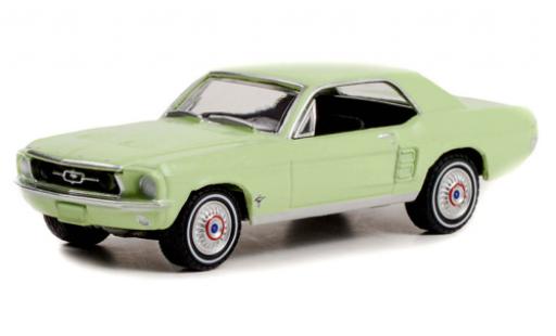 Diecast model cars Ford Mustang Hardtop la chaux 1967 1/64 Greenlight