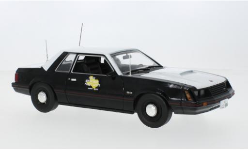 Diecast model cars Ford Mustang SSP Texas Departement of Public Safety 1982 1/18 Greenlight