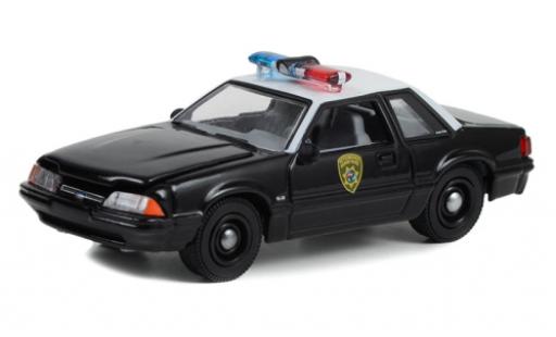 Diecast model cars Ford Mustang SSP Wyoming Highway Patrol 1990 1/64 Greenlight